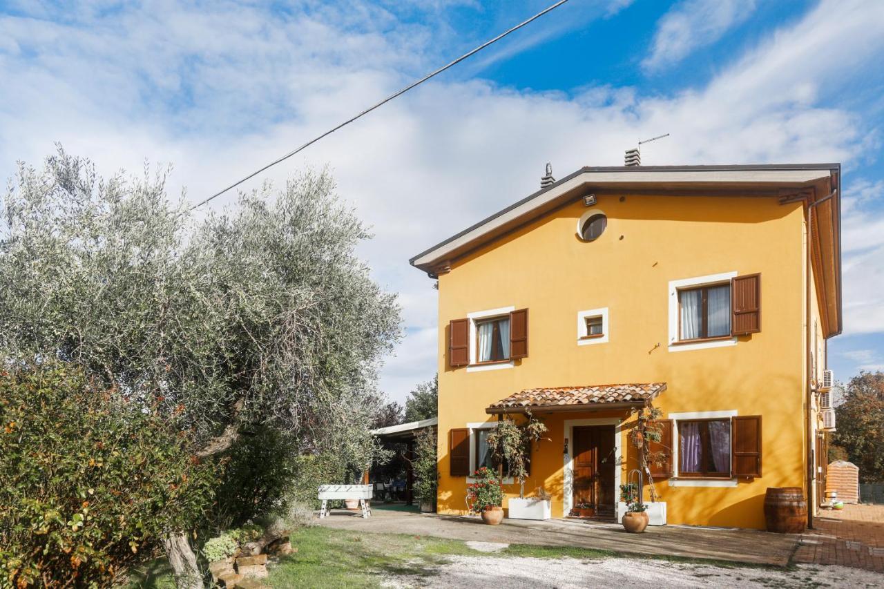 Locanda Della Lavanda San Clemente  Exterior photo